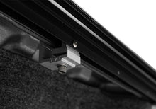 Cargar imagen en el visor de la galería, Roll-N-Lock 2019 Chevrolet Silverado 1500 XSB 68-3/8in A-Series Retractable Tonneau Cover