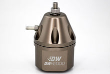 Cargar imagen en el visor de la galería, DeatschWerks DWR2000 Adjustable Fuel Pressure Regulator - Titanium