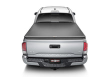 Cargar imagen en el visor de la galería, Truxedo 05-15 Toyota Tacoma 5ft TruXport Bed Cover