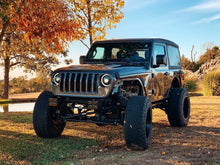 Cargar imagen en el visor de la galería, Oracle Jeep JL/Gladiator JT Oculus Bi-LED Projector Headlights - Amber/White Switchback