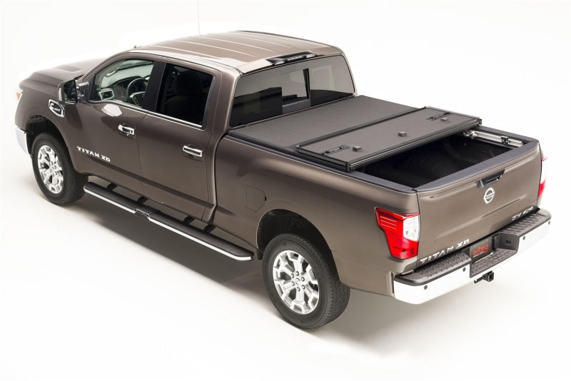 Extang 17-19 Nissan Titan (5ft 6in) (w/Rail System) Solid Fold 2.0