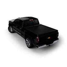 Cargar imagen en el visor de la galería, Roll-N-Lock 2019 Chevrolet Silverado 1500 60.5in Bed M-Series Retractable Tonneau Cover