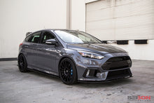 Cargar imagen en el visor de la galería, Seibon 2015-2016 Ford Focus RS Carbon Fiber Hood