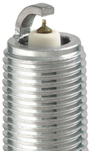 Cargar imagen en el visor de la galería, NGK Laser Iridium/Platinum Spark Plug Box of 4 (ILTR7E9)