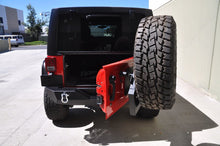 Cargar imagen en el visor de la galería, DV8 Offroad 07-18 Jeep Wrangler RS-2 Single Action Rear Bumper &amp; Tire Carrier w/ Bearing
