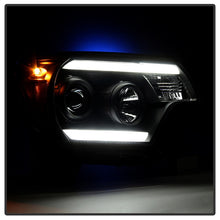 Cargar imagen en el visor de la galería, Spyder Toyota Tacoma 12-15 Projector Headlights Light Bar DRL Black PRO-YD-TT12-LBDRL-BK