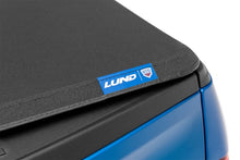 Cargar imagen en el visor de la galería, Lund 15-18 Ford F-150 (5.5ft. Bed) Genesis Elite Tri-Fold Tonneau Cover - Black