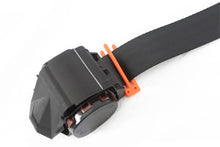 Cargar imagen en el visor de la galería, Omix Tri-Lock Off-road Seat Belt LH 03-06 Wrangler