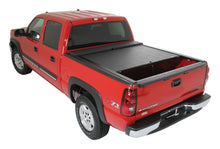 Cargar imagen en el visor de la galería, Roll-N-Lock 15-18 Ford F-150 SB 77-3/8in M-Series Retractable Tonneau Cover