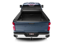 Cargar imagen en el visor de la galería, Truxedo 2020 GMC Sierra &amp; Chevrolet Silverado 2500HD &amp; 3500HD 6ft 9in Sentry Bed Cover