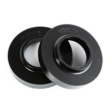 Cargar imagen en el visor de la galería, Rugged Ridge Front Spacer Leveling Kit 0.75in 07-18 Jeep Wrangler JK