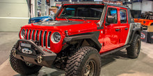 Cargar imagen en el visor de la galería, DV8 Offroad 2019+ Jeep Gladiator Armor Fenders