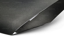 Cargar imagen en el visor de la galería, Seibon 2015 VW Golf/GTI OEM Carbon Fiber Hood