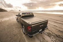 Cargar imagen en el visor de la galería, Roll-N-Lock 2021 Ford F-150 67.1in A-Series Retractable Tonneau Cover