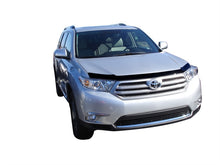 Cargar imagen en el visor de la galería, AVS 11-13 Toyota Highlander Aeroskin Low Profile Acrylic Hood Shield - Smoke