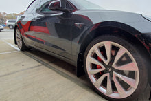 Cargar imagen en el visor de la galería, Rally Armor 17-23 Tesla Model 3 Black UR Mud Flap w/Red Logo