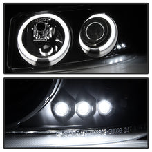 Cargar imagen en el visor de la galería, Spyder GMC Sierra 1500/2500 99-06 Projector Headlights CCFL Halo LED Blk Smke PRO-YD-CDE00-CCFL-BSM