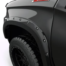 Cargar imagen en el visor de la galería, EGR 2023+ Chevrolet Silverado 1500 Bolt-On Look Fender Flares - Black (Set of4)