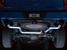 Cargar imagen en el visor de la galería, AWE 0FG 21+ Ford F150 Dual Split Rear Cat-Back Exhaust- 5in Diamond Black Tips