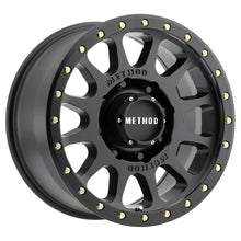 Cargar imagen en el visor de la galería, Method MR305 NV HD 17x8.5 0mm Offset 8x6.5 130.81mm CB Matte Black Wheel