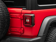 Cargar imagen en el visor de la galería, Raxiom 18-22 Jeep Wrangler JL LED Tail Lights- Black Housing - Red Lens