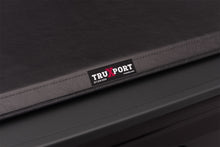 Cargar imagen en el visor de la galería, Truxedo 14-18 GMC Sierra &amp; Chevrolet Silverado 1500 8ft TruXport Bed Cover