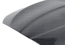 Cargar imagen en el visor de la galería, Seibon 10-13 BMW 5 Series and M5 Series (F10) OEM-Style Carbon Fiber Hood