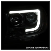 Cargar imagen en el visor de la galería, Spyder Toyota Tacoma 05-11 Projector Headlights - Light Bar DRL - Black PRO-YD-TT05V2-LB-BK