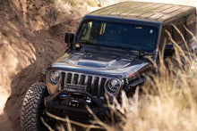 Cargar imagen en el visor de la galería, DV8 Offroad 18-22 Jeep Gladiator JT Cowl Light Bar Bracket