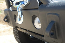 Cargar imagen en el visor de la galería, DV8 Offroad 07-18 Jeep Wrangler JK/JL FS-13 Steel Stubby Front Bumper w/ Fog Lights