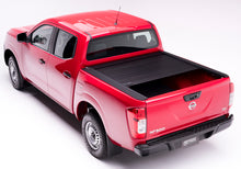 Cargar imagen en el visor de la galería, Retrax 04-up Titan Crew Cab 4-doors (w/ or w/o Utilitrack) RetraxPRO MX