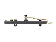 Cargar imagen en el visor de la galería, Skunk2 02-05 Honda Civic Si/02-06 Acura RSX Composite High Volume Fuel Rails