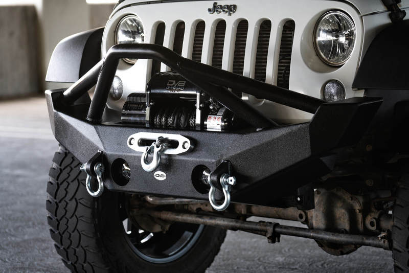 DV8 Offroad 07-18 Jeep Wrangler JK/JL FS-12 Mid Length Steel Front Bumper w/ Fog Lights