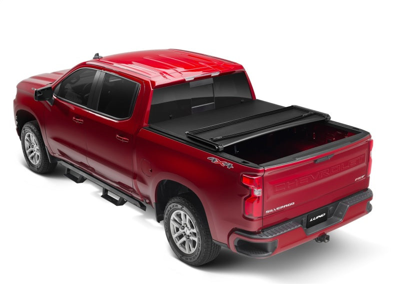 Lund 07-13 Chevy Silverado 1500 (8ft. Bed) Genesis Tri-Fold Tonneau Cover - Black