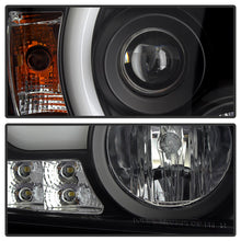 Cargar imagen en el visor de la galería, Spyder GMC Sierra 14-16 Projector Headlights Light Bar DRL Black PRO-YD-GS14-LBDRL-BK