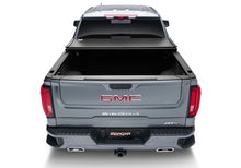 Cargar imagen en el visor de la galería, UnderCover 07-22 Toyota Tundra 5.5ft Triad Bed Cover