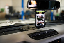 Cargar imagen en el visor de la galería, DV8 Offroad 21-23 Ford Bronco Digital Device Dash Mount