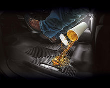 Cargar imagen en el visor de la galería, Husky Liners 2022 Nissan Frontier CC Front Floor Liners - Black