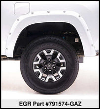 Cargar imagen en el visor de la galería, EGR 14+ Chev Silverado 6-8ft Bed Bolt-On Look Color Match Fender Flares - Set - Summit White