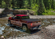 Cargar imagen en el visor de la galería, Retrax 2019 Chevy &amp; GMC 5.8ft Bed 1500 RetraxONE MX