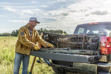 Cargar imagen en el visor de la galería, Roll-N-Lock 07-18 Toyota Tundra Regular Cab/Double Cab SB 77in Cargo Manager