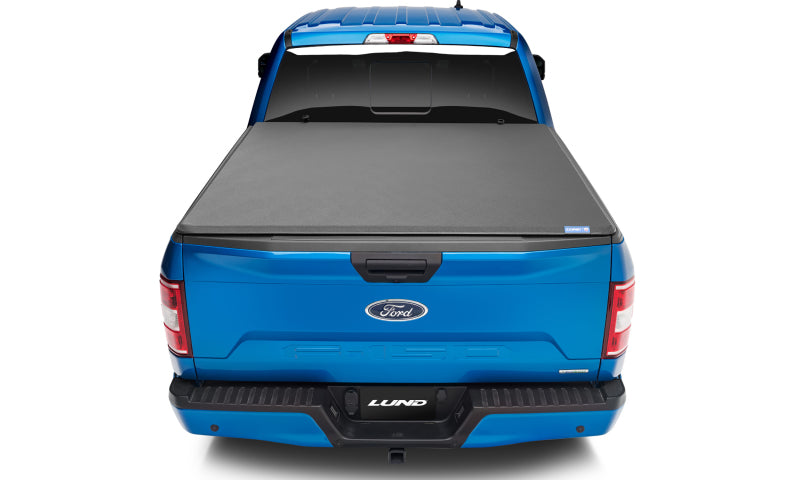 Lund 99-17 Ford F-250 Super Duty (6.5ft. Bed) Genesis Elite Tri-Fold Tonneau Cover - Black