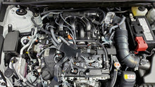 Cargar imagen en el visor de la galería, J&amp;L 18-24 Toyota Camry 3.5L V6 Oil Separator 3.0 Passenger Side - Clear Anodized