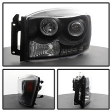 Cargar imagen en el visor de la galería, Spyder Dodge Ram 1500 06-08/Ram 2500 06-09 Projector Headlights LED Halo LED Blk PRO-YD-DR06-HL-BK