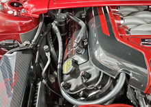 Cargar imagen en el visor de la galería, J&amp;L Oil Separator 3.0 Passenger Side 2011-14 Mustang GT/12-13 Boss 302 Remote Mount - Black Anodized