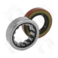 Cargar imagen en el visor de la galería, Yukon Gear R1563TAV Axle Bearing and Seal Kit / Torringtonbrand / 2.250in OD / 1.400in ID