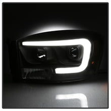 Cargar imagen en el visor de la galería, Spyder Dodge Ram 1500 06-08 V2 Projector Headlights - Light Bar DRL - Black (PRO-YD-DR06V2-LB-BK)