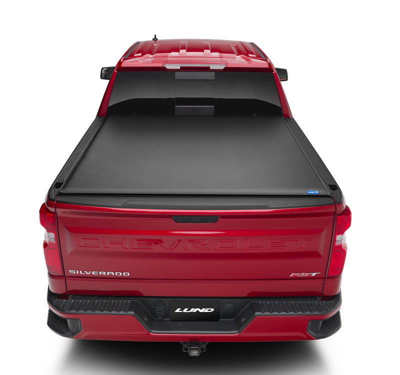 Lund 04-12 Chevy Colorado (5ft. Bed) Genesis Roll Up Tonneau Cover - Black