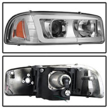 Cargar imagen en el visor de la galería, Spyder GMC Sierra 1500/2500/3500 99-06 V2 Projector Headlights - DRL - Chrome PRO-YD-CDE00V2-LB-C