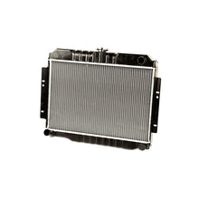 Cargar imagen en el visor de la galería, Omix Radiator 2 Row- 74-80 Jeep CJ 6/8 Cylinder